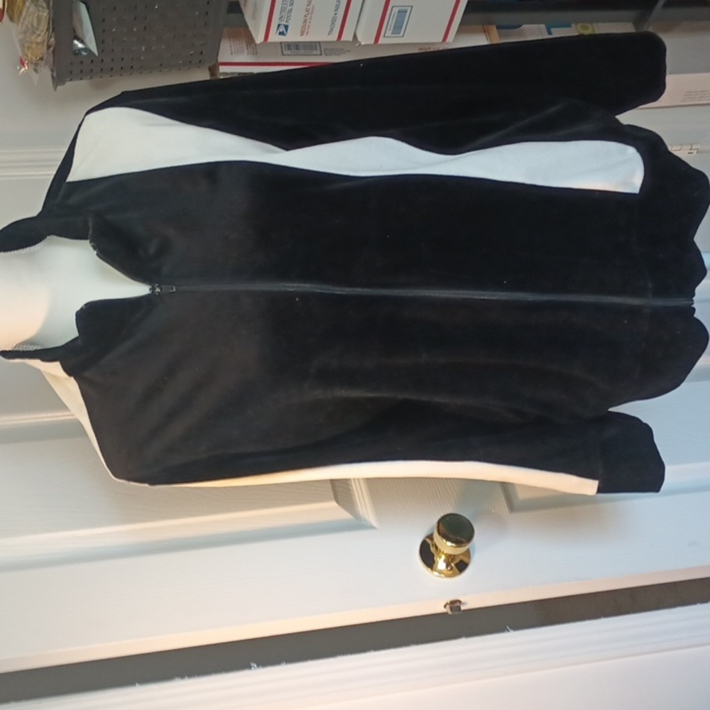 ASHLEY STEWART 2 PC 2 COLOR WOMENS VELOUR WARM UP SUIT (2X)  EXCELLENT CONDITION